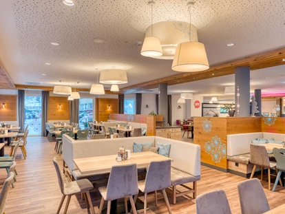 Hotels an der Piste - Skikurs direkt beim Hotel: für Kinder - Restaurant - COOEE alpin Hotel Bad Kleinkirchheim
