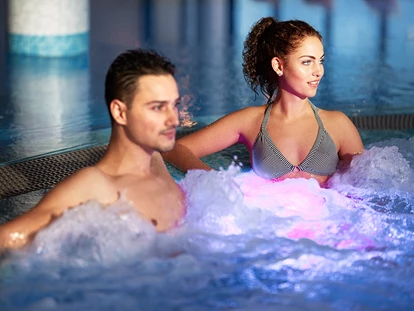 Hotels an der Piste - Mellau - Whirlpool  - Hotel die Wälderin