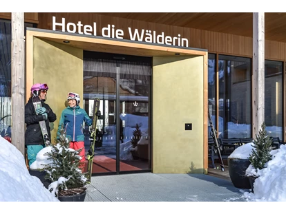 Hotels an der Piste - Mellau - Außenbereich Winter - Hotel die Wälderin