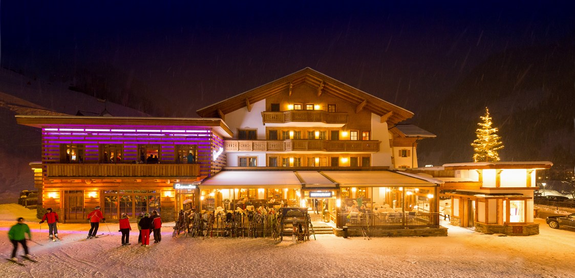 Skihotel: RambazamBar (Aprés Skibar) - Hotel Auhof