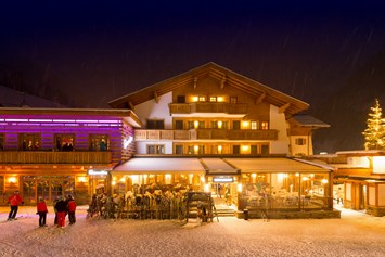 Skihotel: RambazamBar (Aprés Skibar) - Hotel Auhof