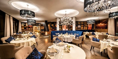 Hotels an der Piste - PLZ 6881 (Österreich) - Panorama-Restaurant "Der Runde Saal" - Romantik Hotel Die Krone von Lech