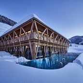 Hotels an der Piste: Mountain Spring Spa im Winter - HUBERTUS MOUNTAIN REFUGIO ALLGÄU