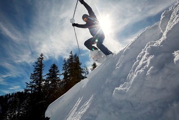 Skihotel: Winterwandern in den Allgäuer Bergen - HUBERTUS MOUNTAIN REFUGIO ALLGÄU