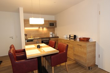 Skihotel: Beispielbild Wohnraum mit Küche - H&P Residenz Grafenmatt
