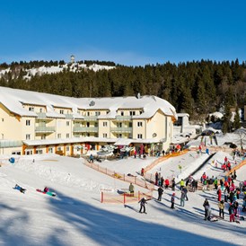 Skihotel: Die Residenz Grafenmatt von der Piste aus gesehen - H&P Residenz Grafenmatt