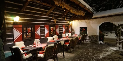 Hotels an der Piste - Hotel-Schwerpunkt: Skifahren & Therme - Albeck Obere Schattseite - Trattlers Einkehr direkt neben dem Chaletdorf - Trattlers Hof-Chalets