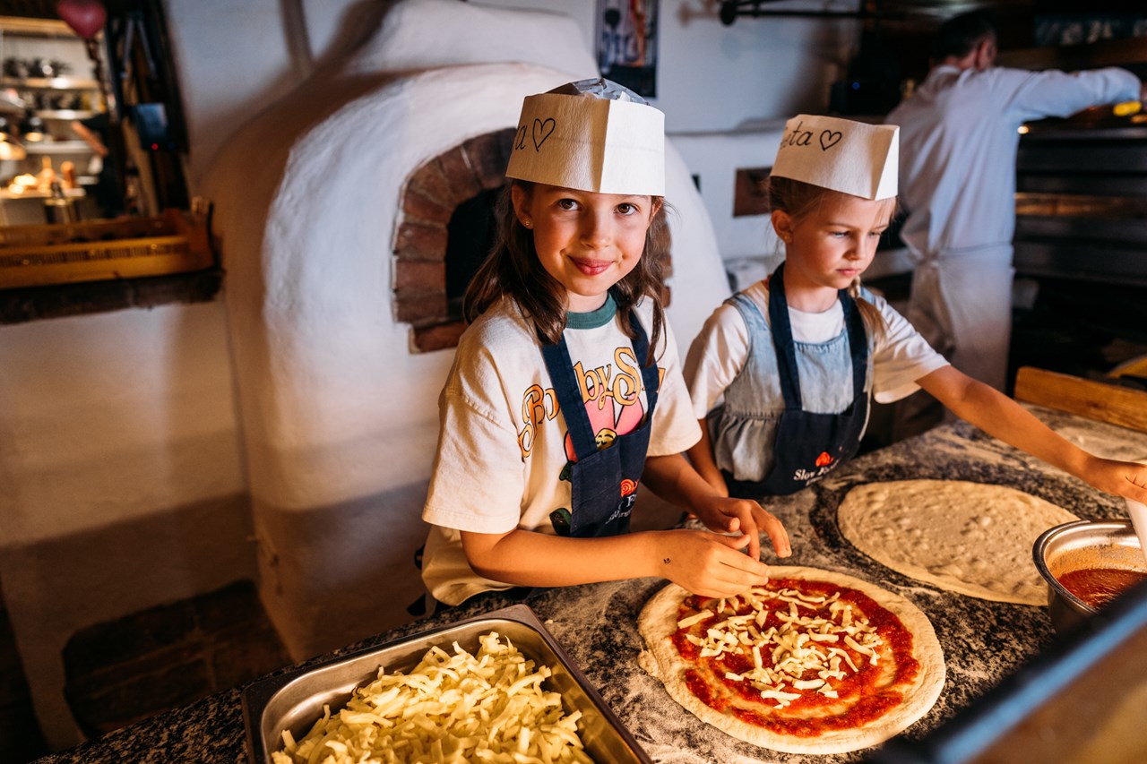 Hotel GUT Trattlerhof & Chalets****S Ausflugsziele Pizza Backkurs für Kinder