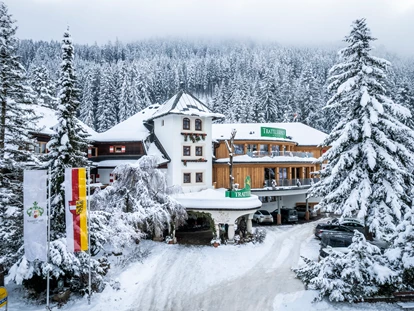 Hotels an der Piste - Hotel-Schwerpunkt: Skifahren & Therme - Albeck Obere Schattseite - Hotel GUT Trattlerhof & Chalets**** - Hotel GUT Trattlerhof & Chalets****S