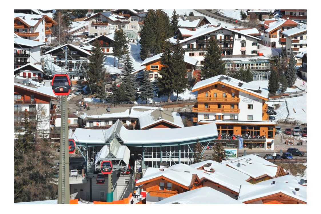 Skihotel: Im Zentrum von Wolkenstein Gröden, direkt an der Sellaronda - Gasthaus Europa