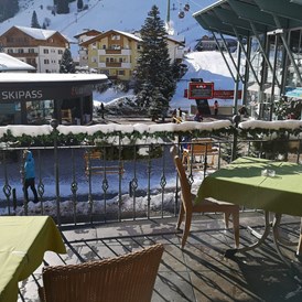 Skihotel: unsere Sonnenterrasse - Gasthaus Europa
