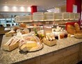 Skihotel: Frühstücksbuffet für Hotelgäste - Alpenlodge Kühboden Fiescheralp