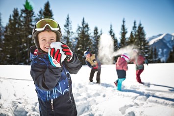 Skihotel: Kinder im Schnee -  Hotel Alpine Palace