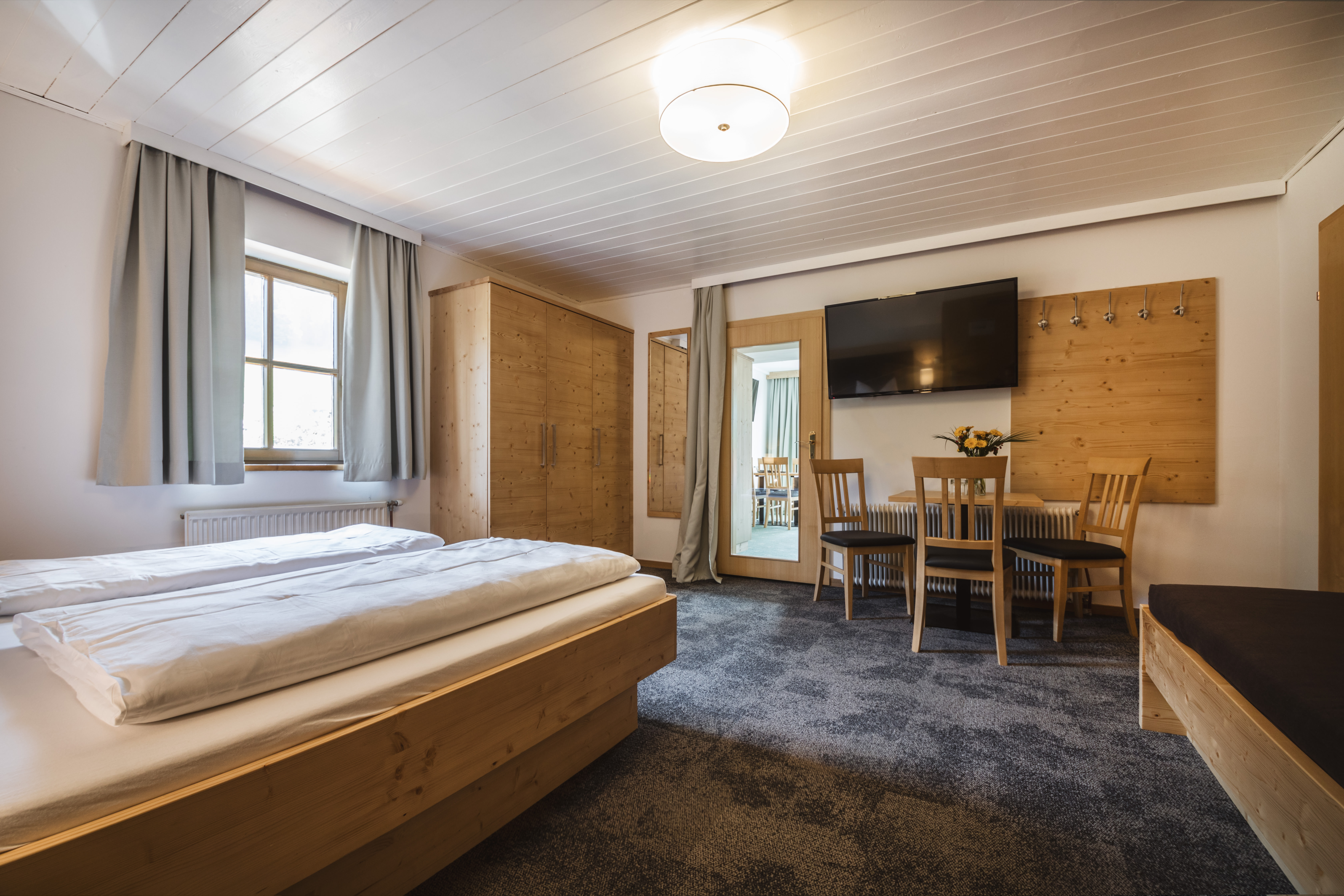 Familienhotel Botenwirt Zimmerkategorien Familienzimmer "Typ B"