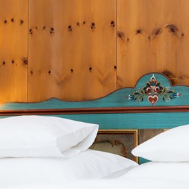 Skihotel: Zimmer/Suite Typ "Tradition" - Erstklassig & down to Earth - das bio-zertifizierte Gartenhotel Theresia****S 
