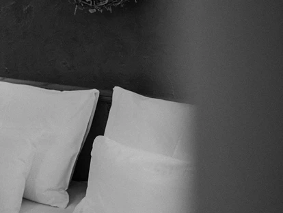 Hotels an der Piste - Skiverleih - Bett-polster-sonnhofalpendorf-sonnhof-josalzburg-skiamade-snowspacesalzburg-adultsonly-wellnesshotel-skihotel-anderpiste - Sonnhof Alpendorf - adults only place