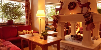 Hotels an der Piste - PLZ 6881 (Österreich) - Kaminlounge im Hotel Lech - Hotel Lech